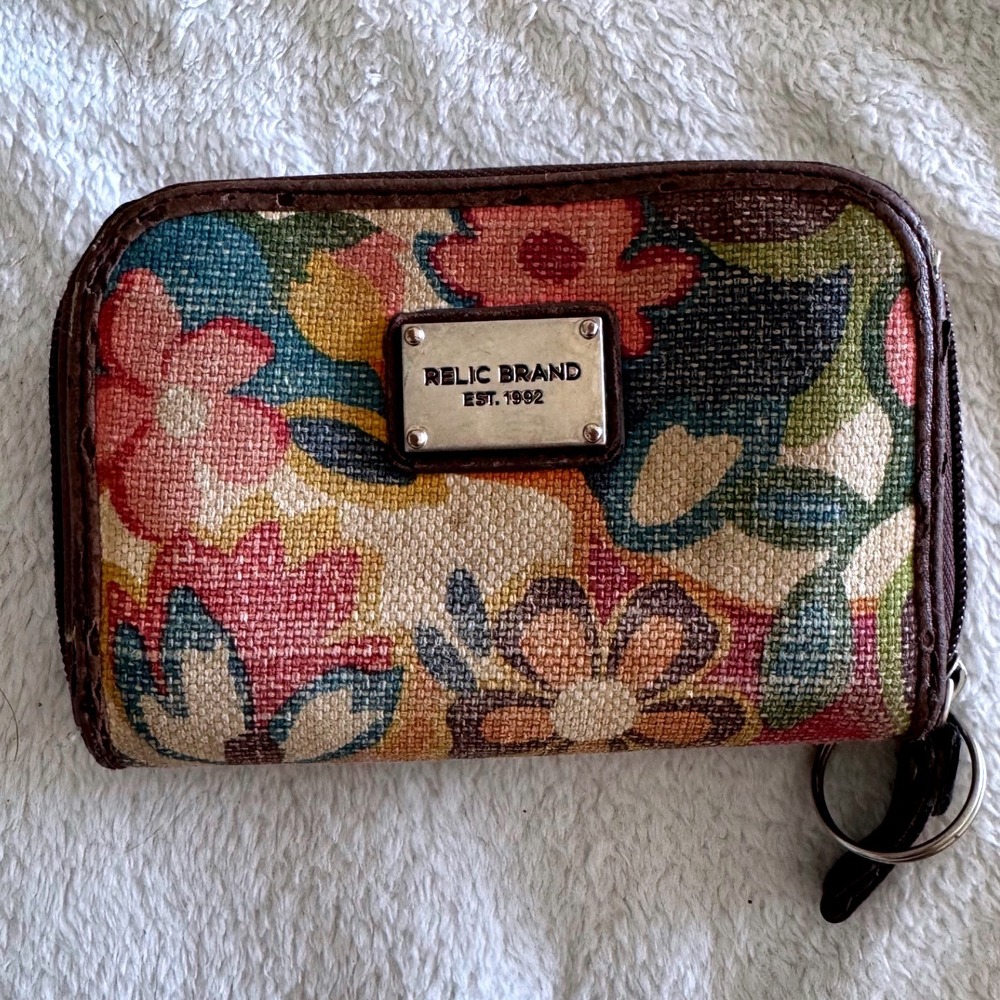 Relic Brand Floral Tapestry Zip Around Wallet Boho Cottagecore 90s